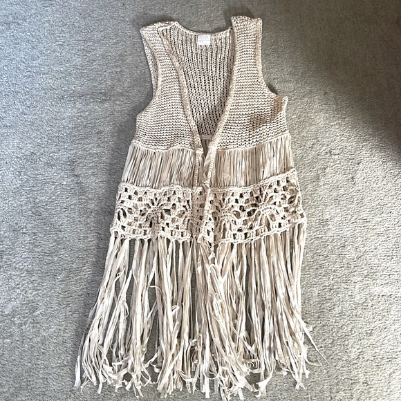 Crochet fringe vest size S - Picture 1 of 8